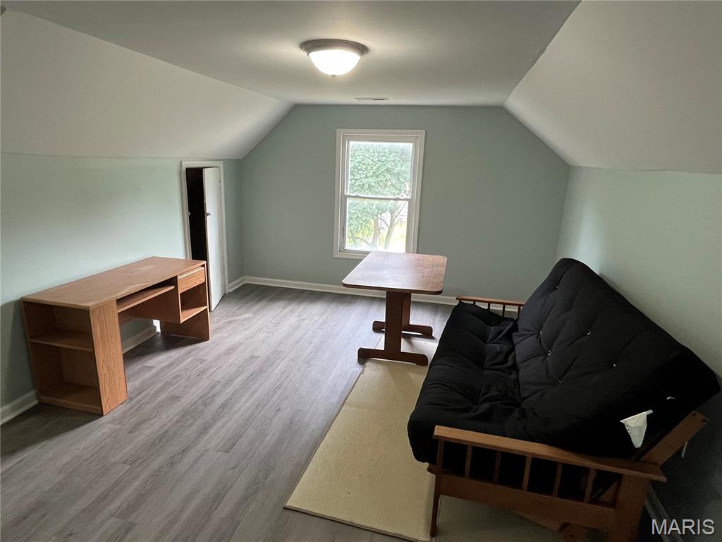 318 3rd Street Winfield, MO 63389 - Photo 5 of 25