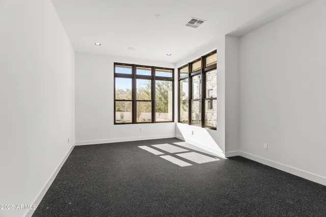 $2,895,000 | 1538 West Wagon Wheel Drive, Phoenix, AZ 85021