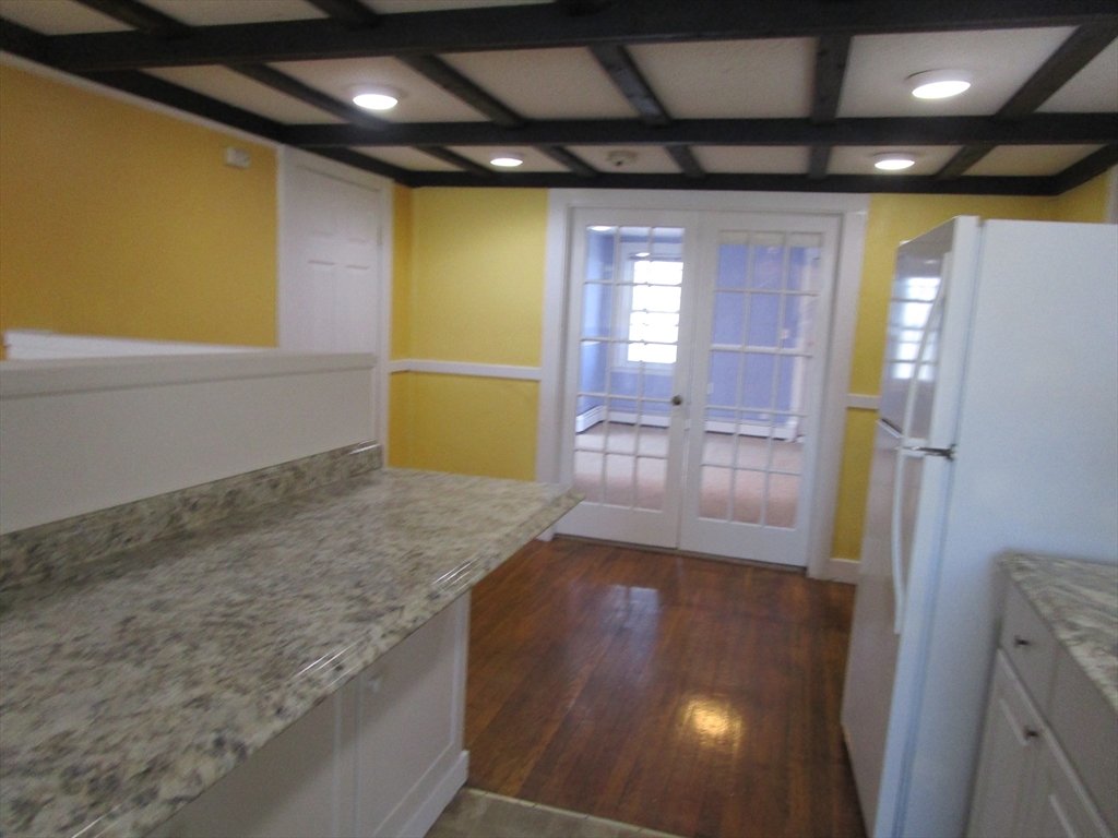 216 Irving Street, Unit 6 Framingham, MA 01702 - Photo 3 of 8