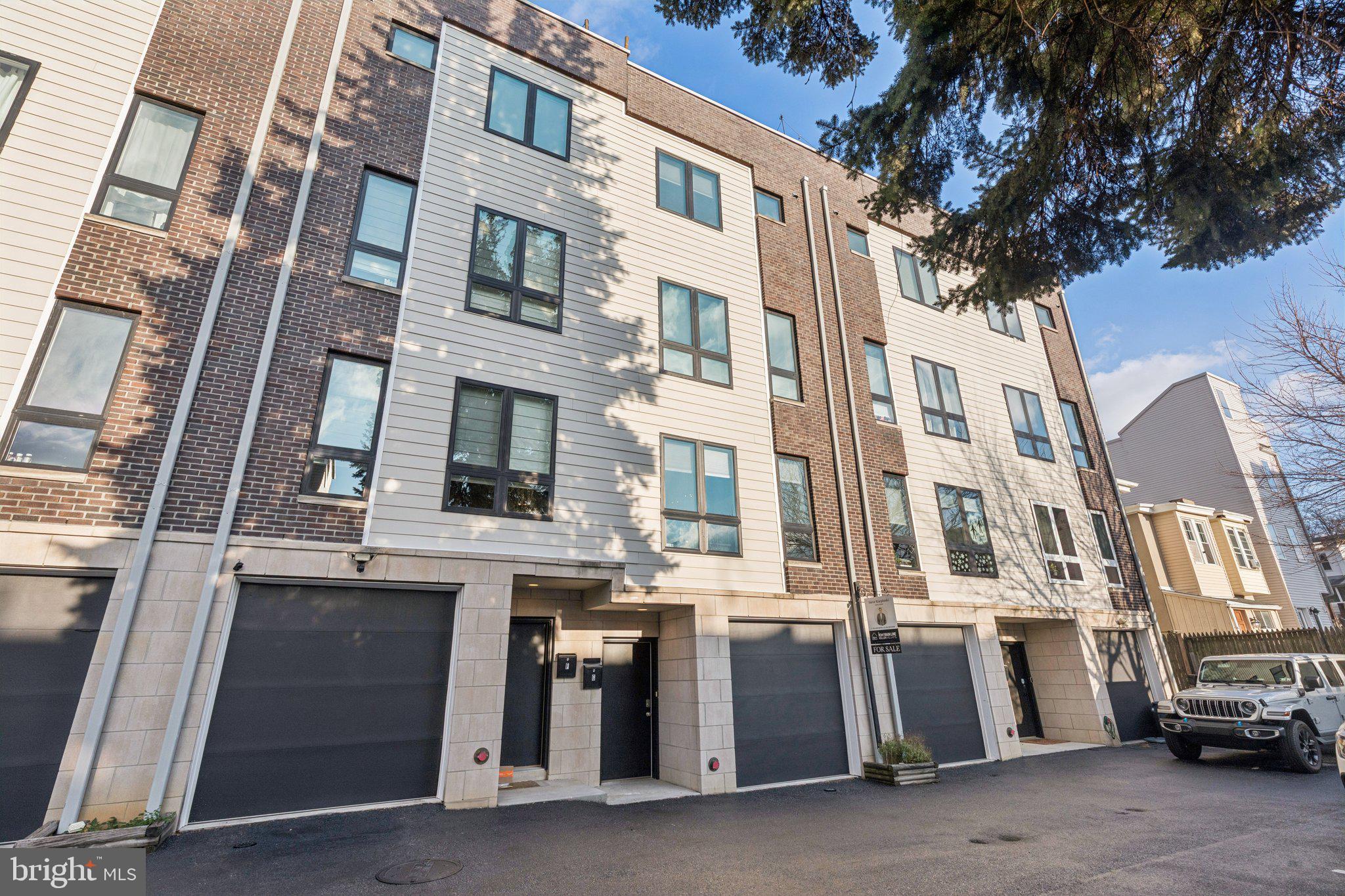 3828 Manor Street Philadelphia, PA 19128 - Photo 2 of 68