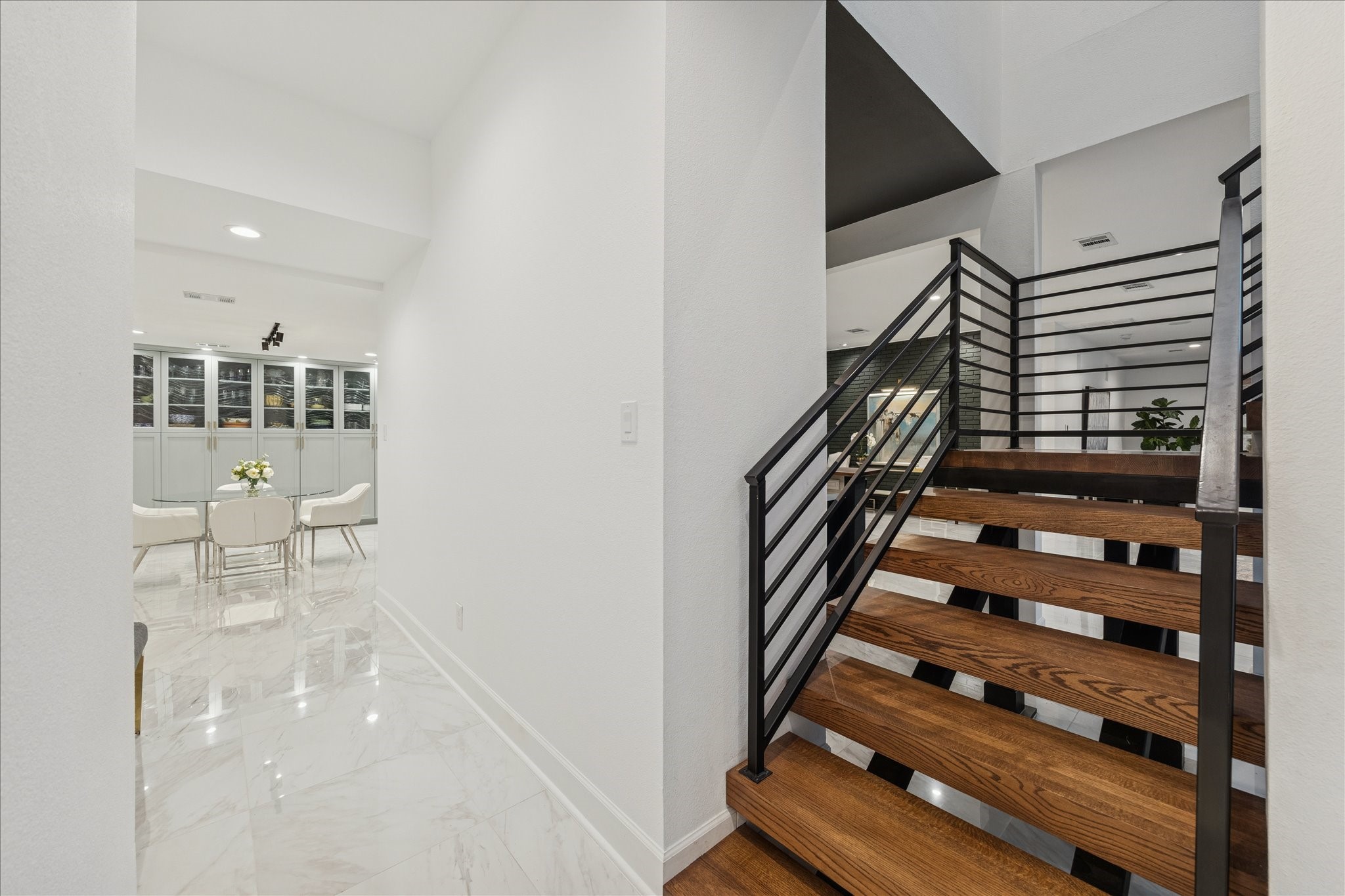 45 Patti Lynn Lane Houston, TX 77024 - Photo 20 of 49 a view of entryway with wooden floor