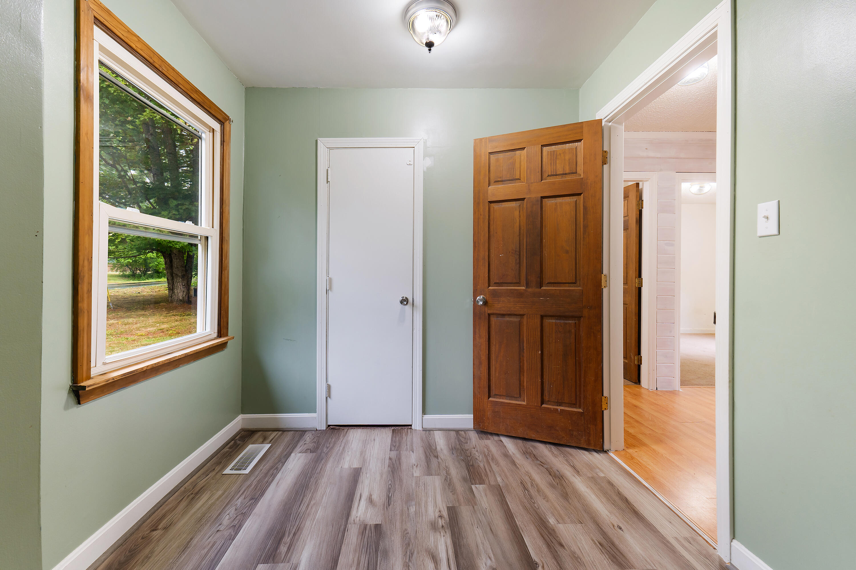 692 East Pittston Road Pittston, ME 04345 - Photo 26 of 39 692 E Pittston Rd_0126