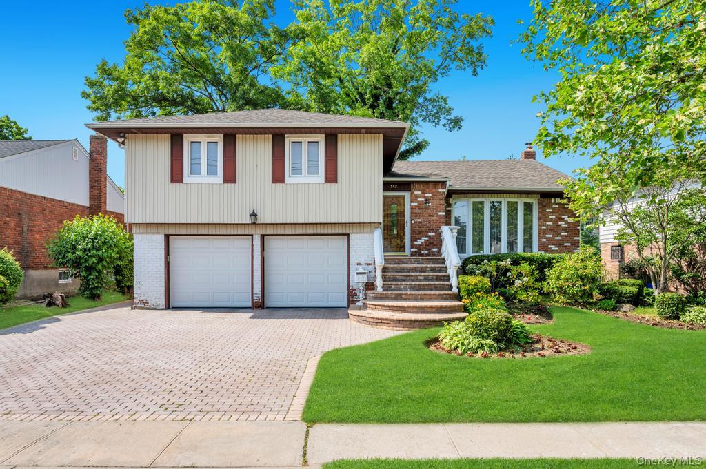 372 Hungry Harbor Road Valley Stream, NY 11581 - Photo 1 of 25