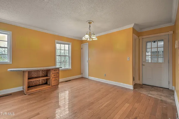 $189,000 | 1305 St Louis Street, Johnson City, TN 37601
