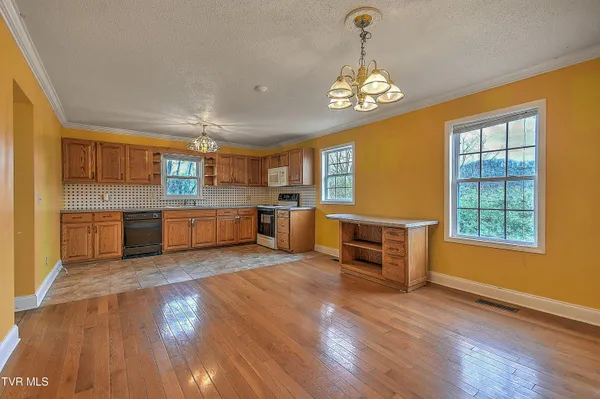 $189,000 | 1305 St Louis Street, Johnson City, TN 37601