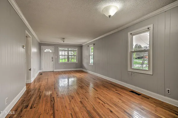 $189,000 | 1305 St Louis Street, Johnson City, TN 37601