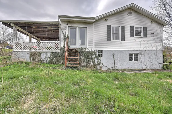 $189,000 | 1305 St Louis Street, Johnson City, TN 37601