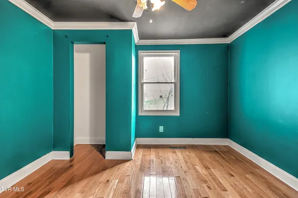 $189,000 | 1305 St Louis Street, Johnson City, TN 37601