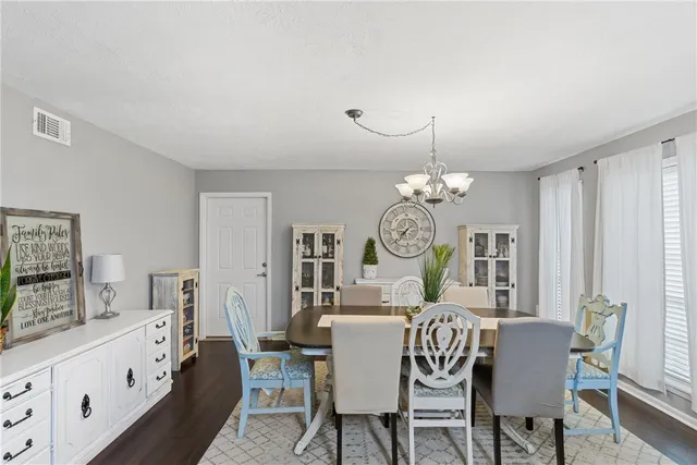 $325,000 | 2726 Camelot Drive, Bryan, TX 77802