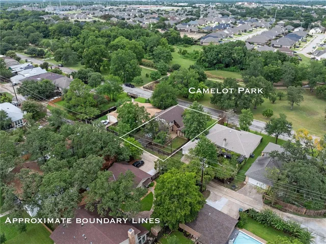 $325,000 | 2726 Camelot Drive, Bryan, TX 77802