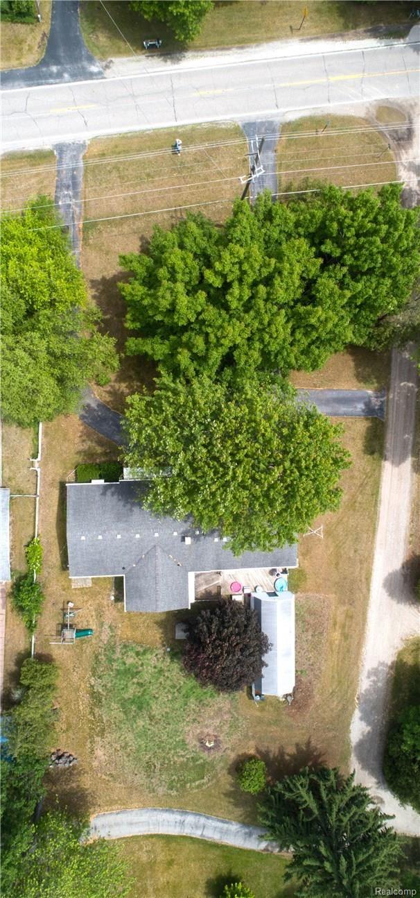 8185 Lakeshore Road Fort Gratiot, MI 48059 - Photo 17 of 19 DRONE2.jpg