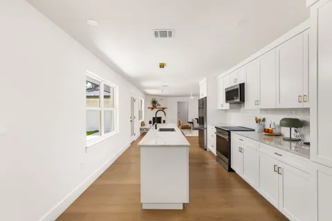 $675,000 | 4501 Pack Saddle Pass, Austin, TX 78745