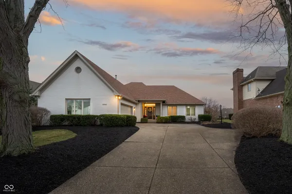 $775,000 | 11733 Whisper Bay Court, Carmel, IN 46033