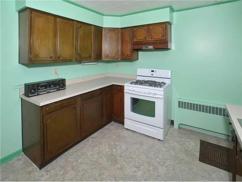 1162 Spring Hill Road Murrysville, PA 15632 - Photo 14 of 22 Kitchen.