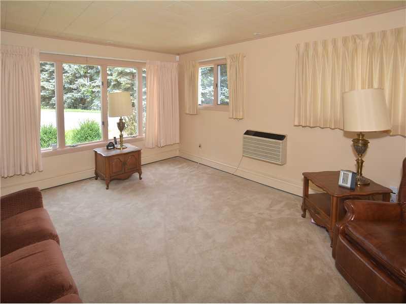 1162 Spring Hill Road Murrysville, PA 15632 - Photo 15 of 22 Living Room.