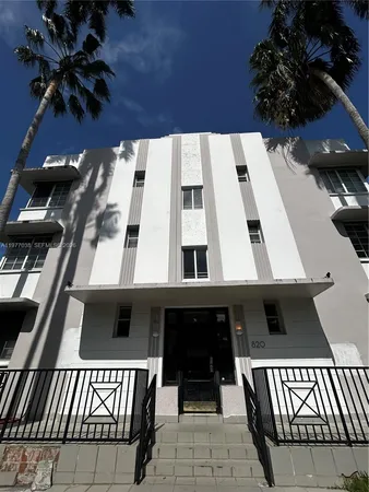 $1,700 | 820 Euclid Avenue, Unit 206, Miami Beach, FL 33139