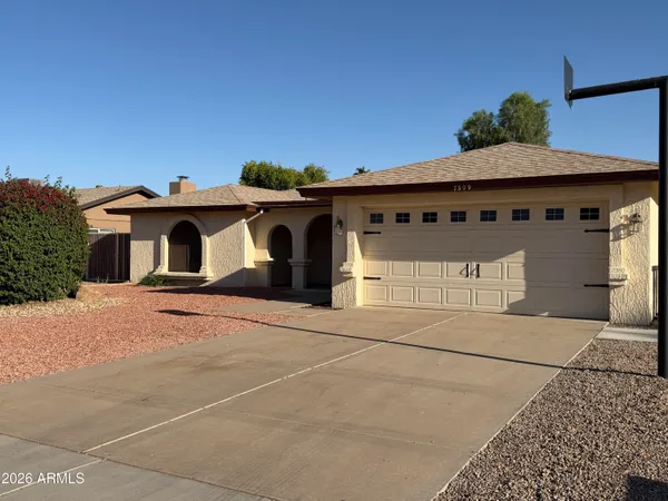 $2,200 | 7309 West Canterbury Drive, Peoria, AZ 85345