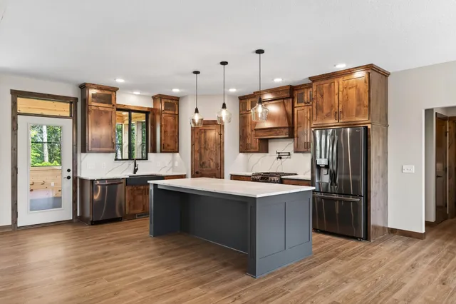 $884,900 | 29441 136th Street, Princeton, MN 55371