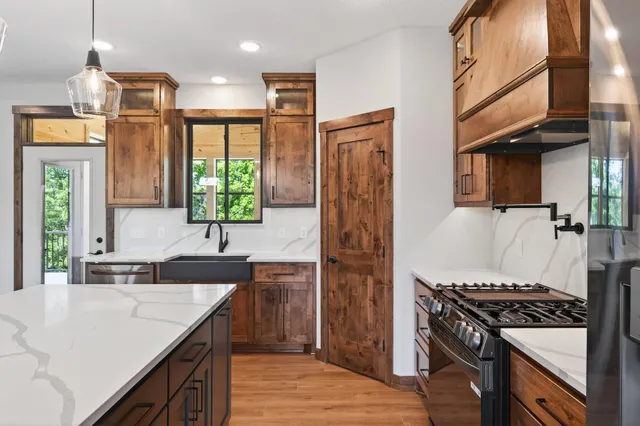 $884,900 | 29441 136th Street, Princeton, MN 55371