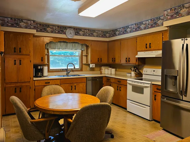 $575,000 | N5847 County Road D, Princeton, WI 54968