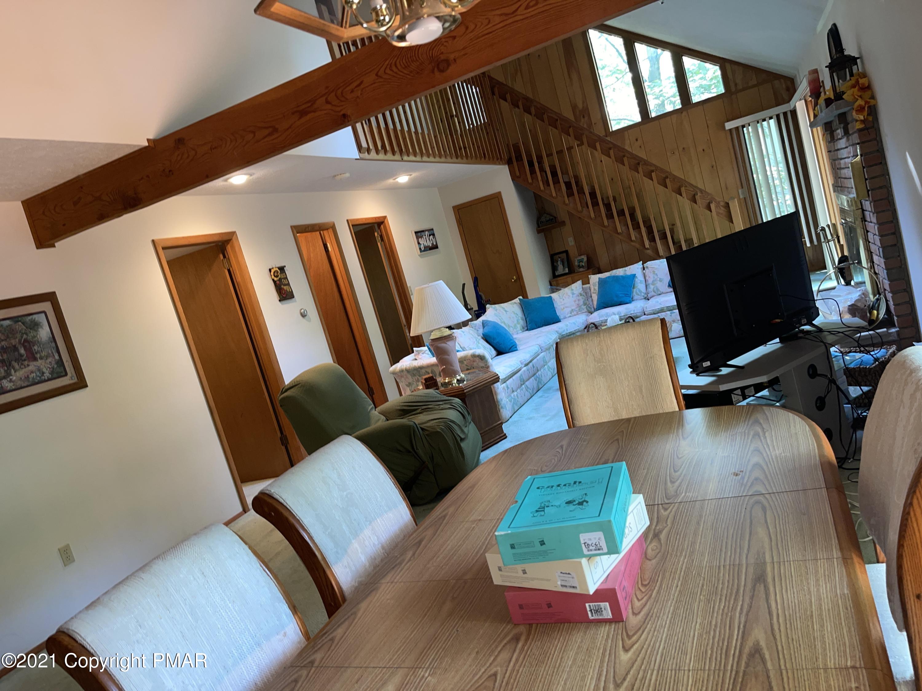139 Dunchurch Drive Bushkill, PA 18324 - Photo 7 of 37 a view of living room with furniture and a flat screen tv