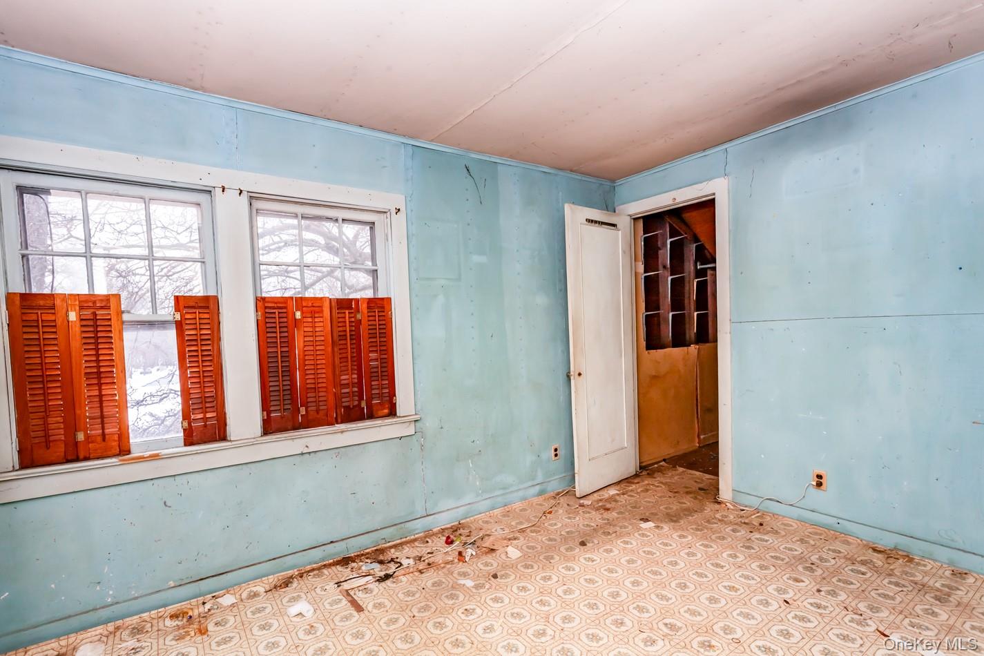 616 Union Avenue Peekskill, NY 10566 - Photo 18 of 39 a view of an empty room and window