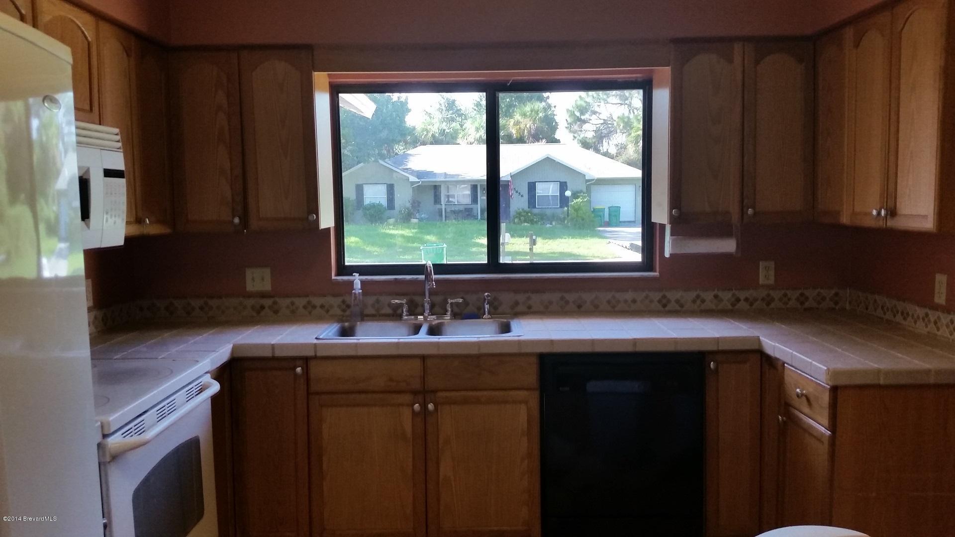 5657 Flint Road Cocoa, FL 32927 - Photo 8 of 29 Kitchen2