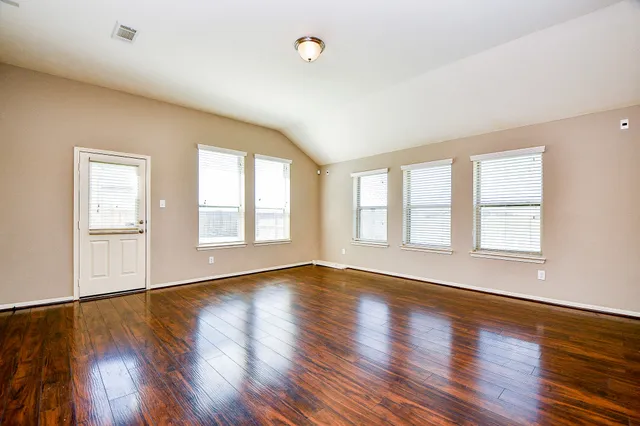 $2,200 | 2023 Manchester Crossing Drive, Fresno, TX 77545