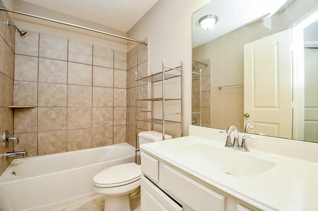 $2,200 | 2023 Manchester Crossing Drive, Fresno, TX 77545