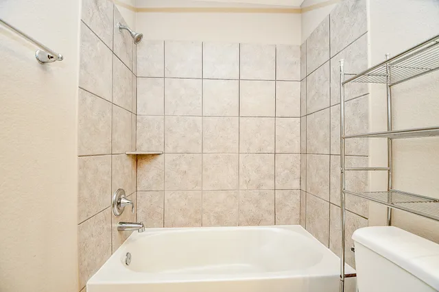 $2,200 | 2023 Manchester Crossing Drive, Fresno, TX 77545