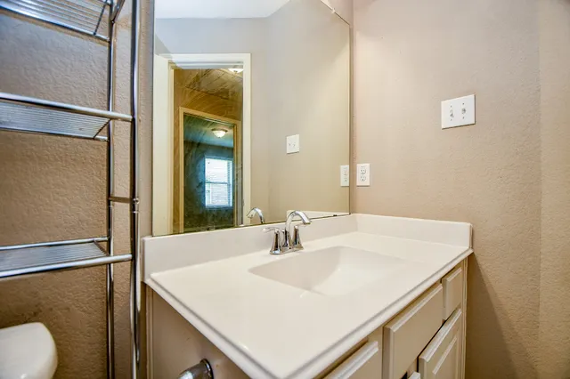 $2,200 | 2023 Manchester Crossing Drive, Fresno, TX 77545