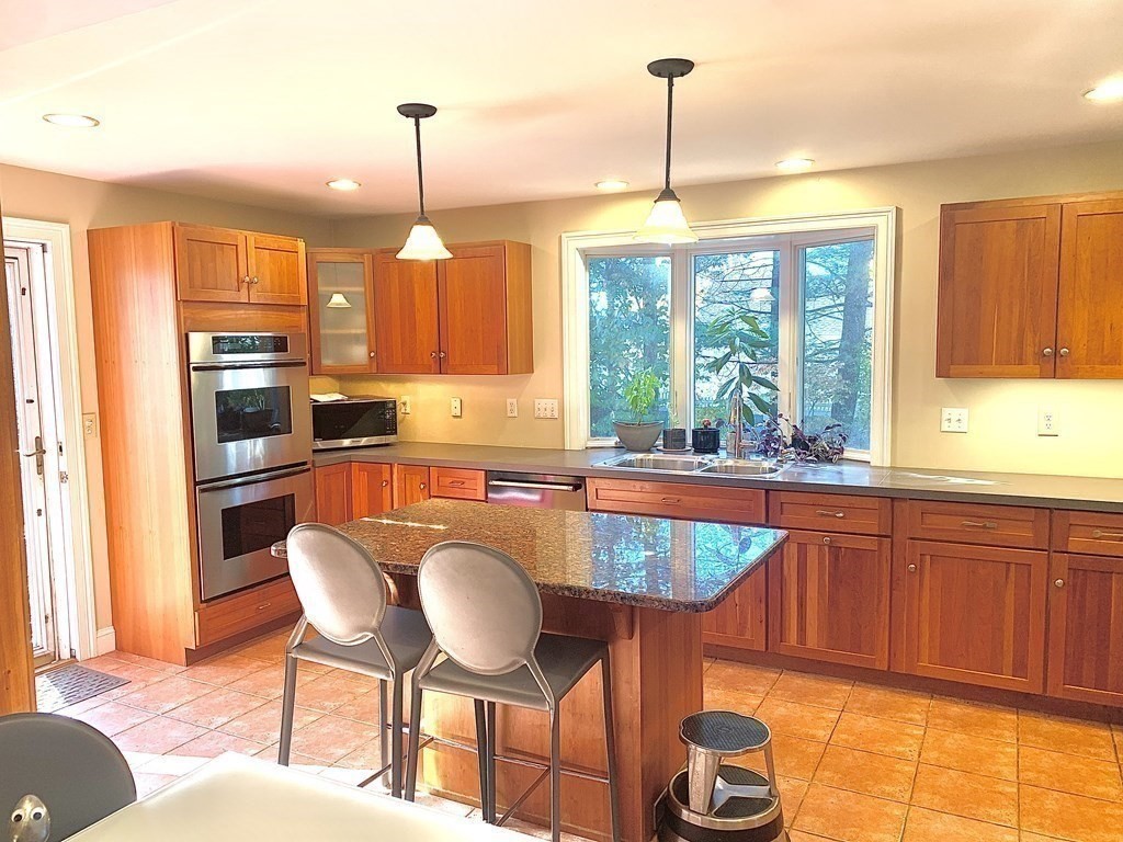 22 Alfreton Road Needham, MA 02494 - Photo 8 of 17