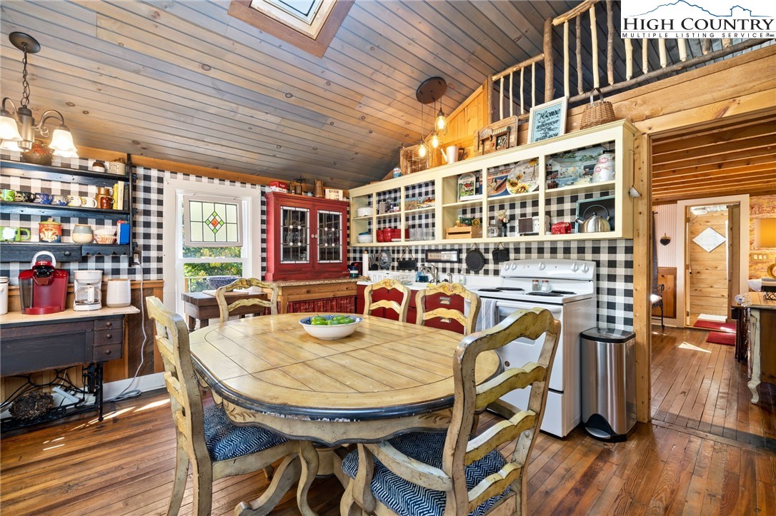 5977 Waterfalls Road Lenoir, NC 28645 - Photo 31 of 50 Gallery Image 31
