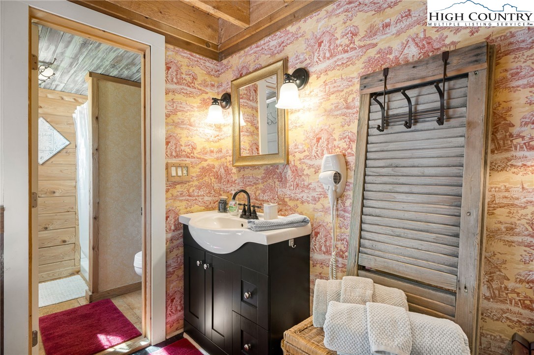5977 Waterfalls Road Lenoir, NC 28645 - Photo 40 of 50 Gallery Image 40