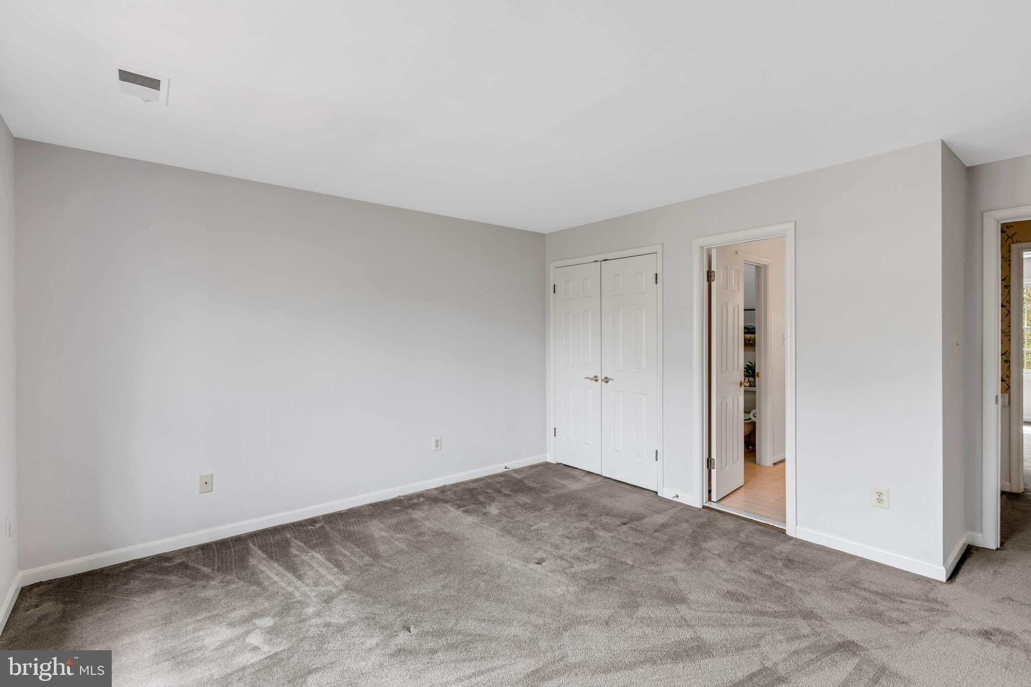 9707 Middleton Ridge Road Vienna, VA 22182 - Photo 34 of 60 a view of a room