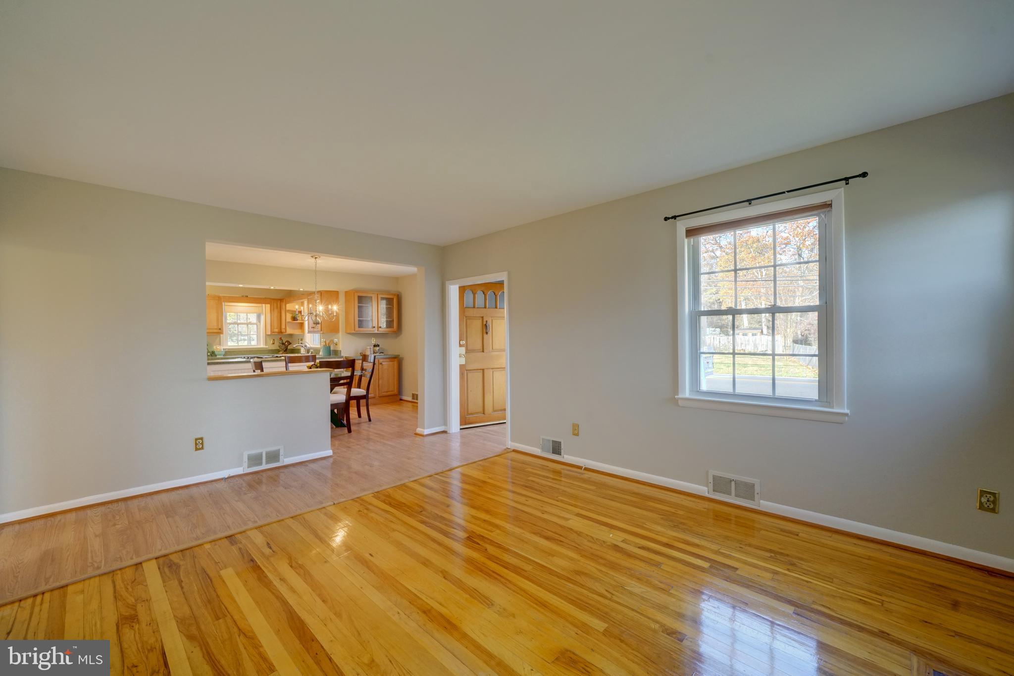 10485 Scaggsville Road Laurel, MD 20723 - Photo 4 of 52 Gallery Image 4