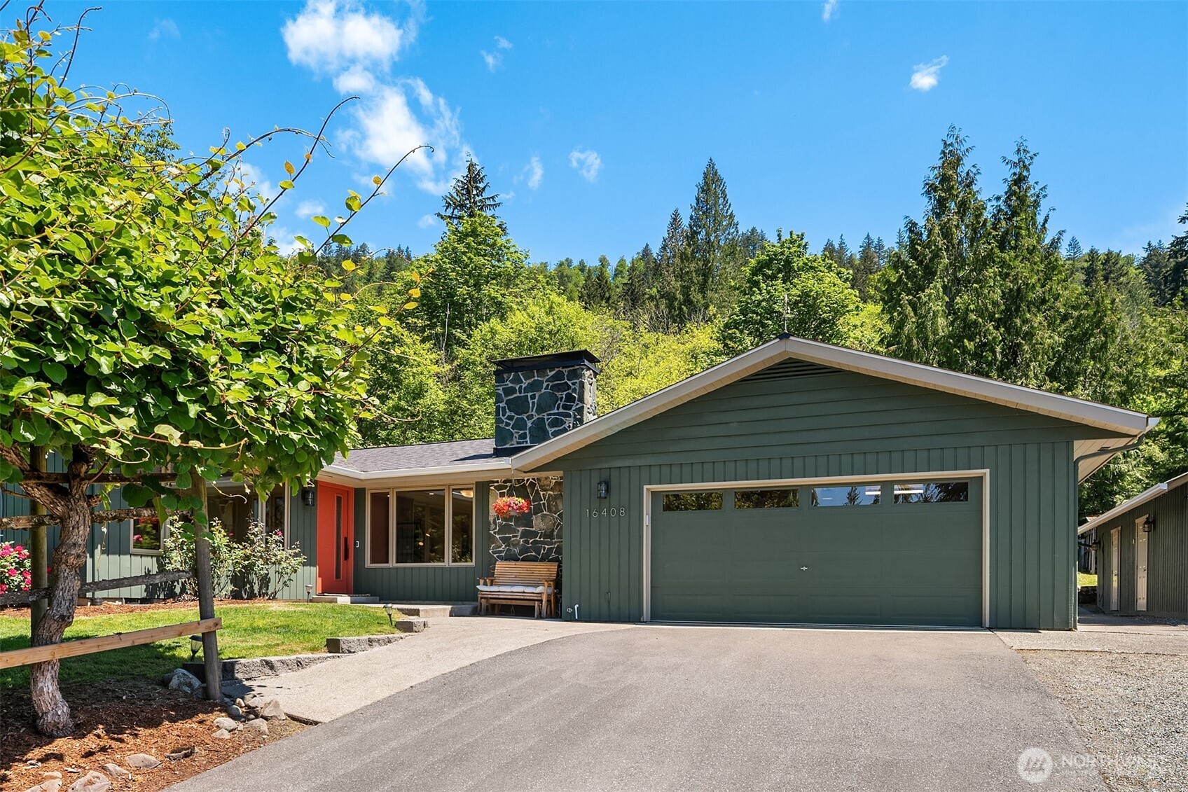 16408 Tiger Mountain Road Southeast Issaquah, WA 98027 - Photo 4 of 30