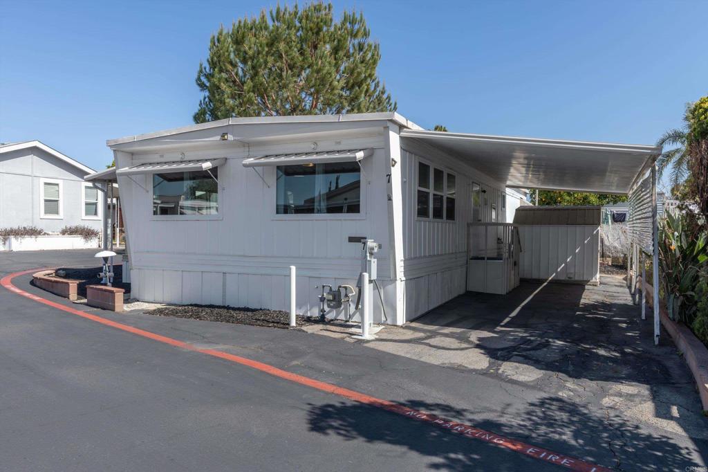 1515 Capalina Road, Unit 7 San Marcos, CA 92069 - Photo 18 of 29