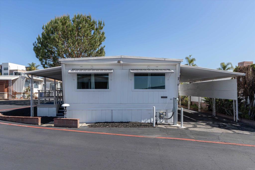 1515 Capalina Road, Unit 7 San Marcos, CA 92069 - Photo 19 of 29