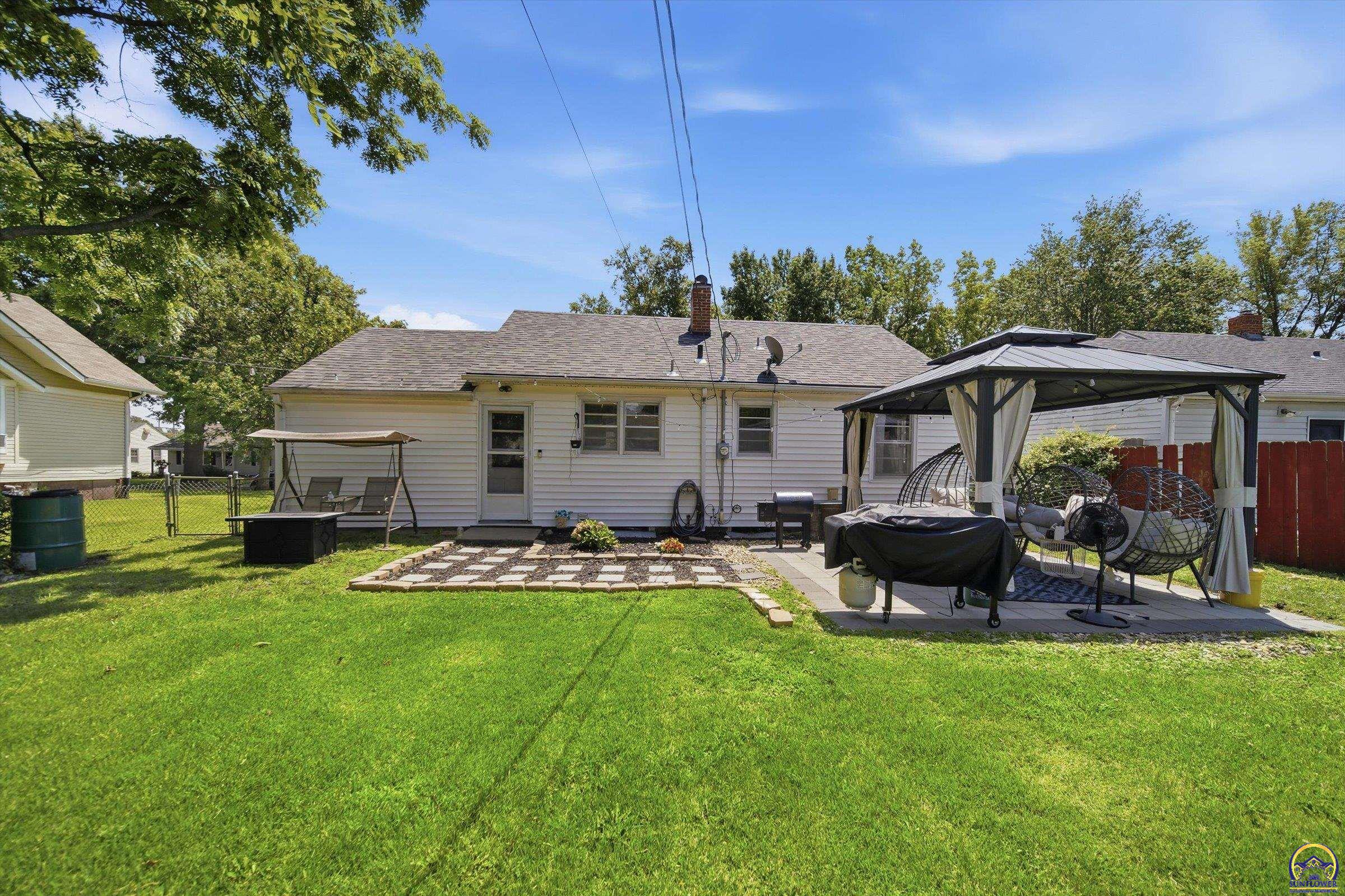 623 Southwest High Avenue Topeka, KS 66606 - Photo 27 of 30