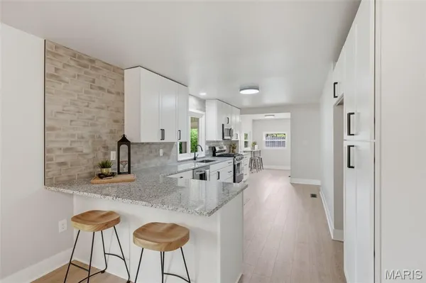$425,000 | 12715 Karenway Court, St. Louis, MO 63146