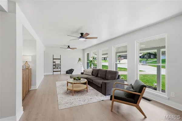 $425,000 | 12715 Karenway Court, St. Louis, MO 63146