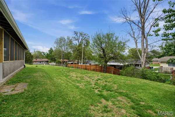 $425,000 | 12715 Karenway Court, St. Louis, MO 63146