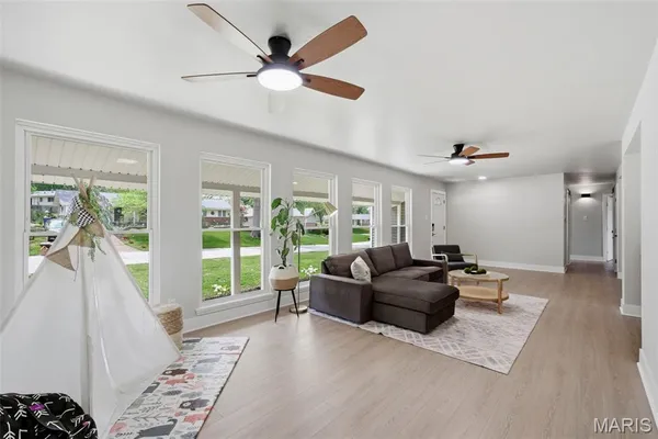 $425,000 | 12715 Karenway Court, St. Louis, MO 63146