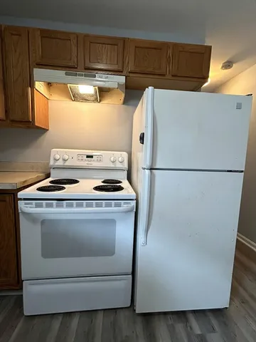 $1,300 | 24 Sycamore Street, Unit 1E, New Bedford, MA 02740