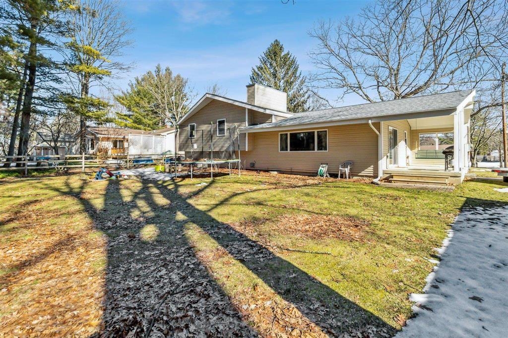 5713 Perrine Road Midland, MI 48640 - Photo 37 of 39 Gallery Image 37