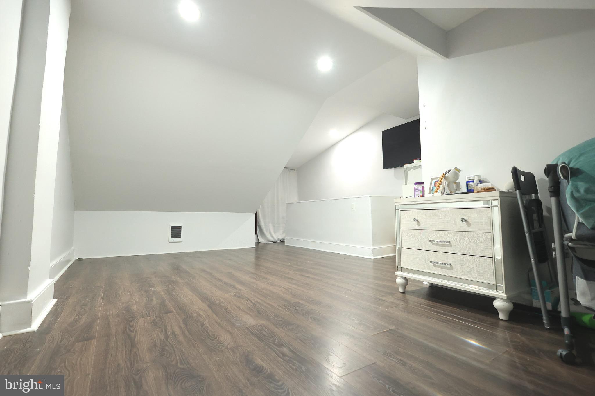 1011 Spring Street Reading, PA 19604 - Photo 23 of 44