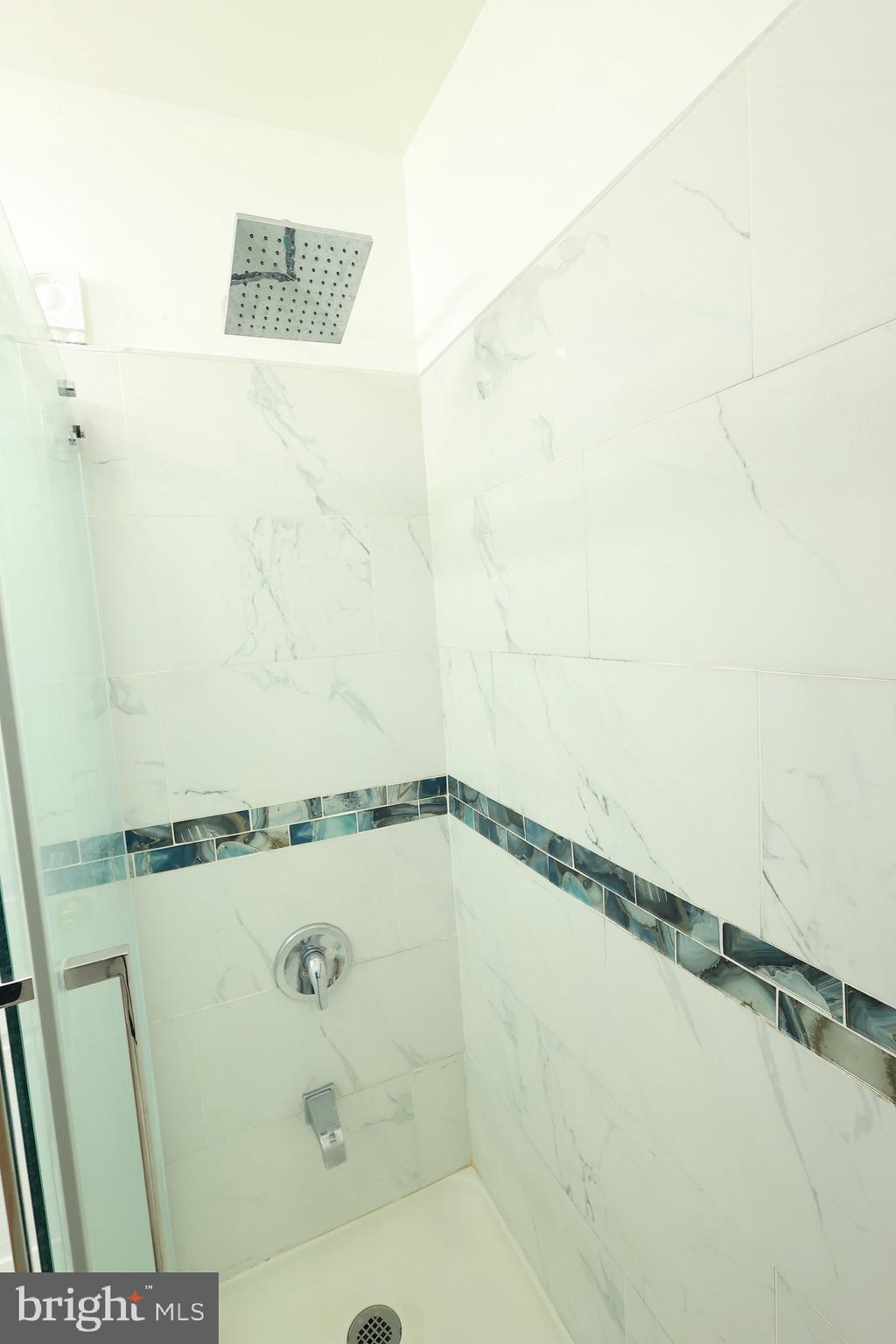 1011 Spring Street Reading, PA 19604 - Photo 33 of 44