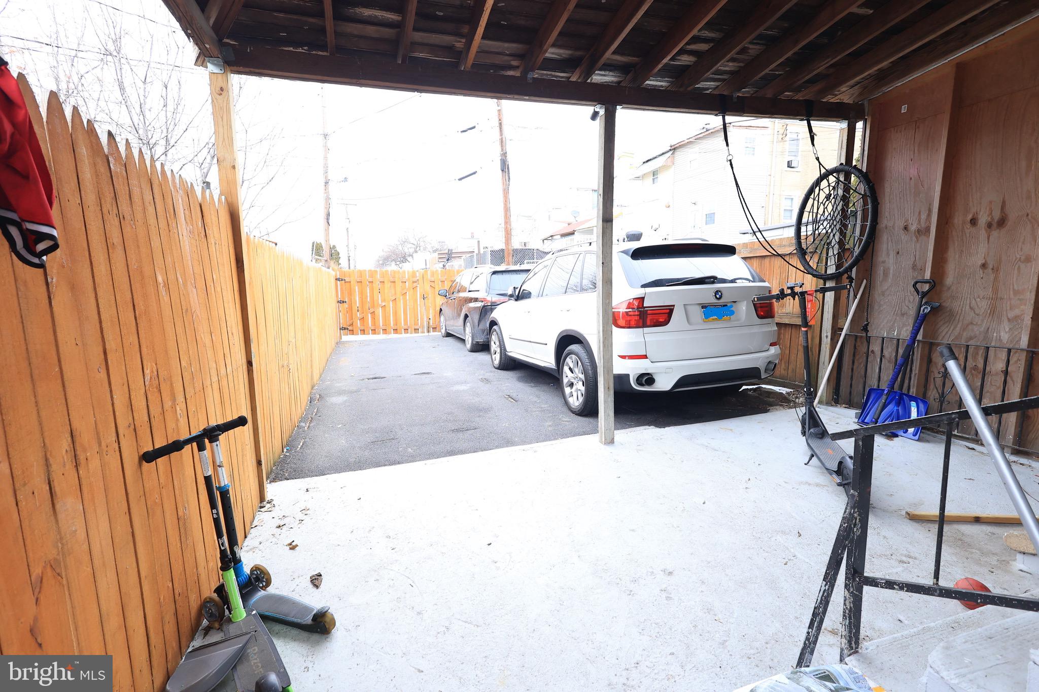 1011 Spring Street Reading, PA 19604 - Photo 41 of 44