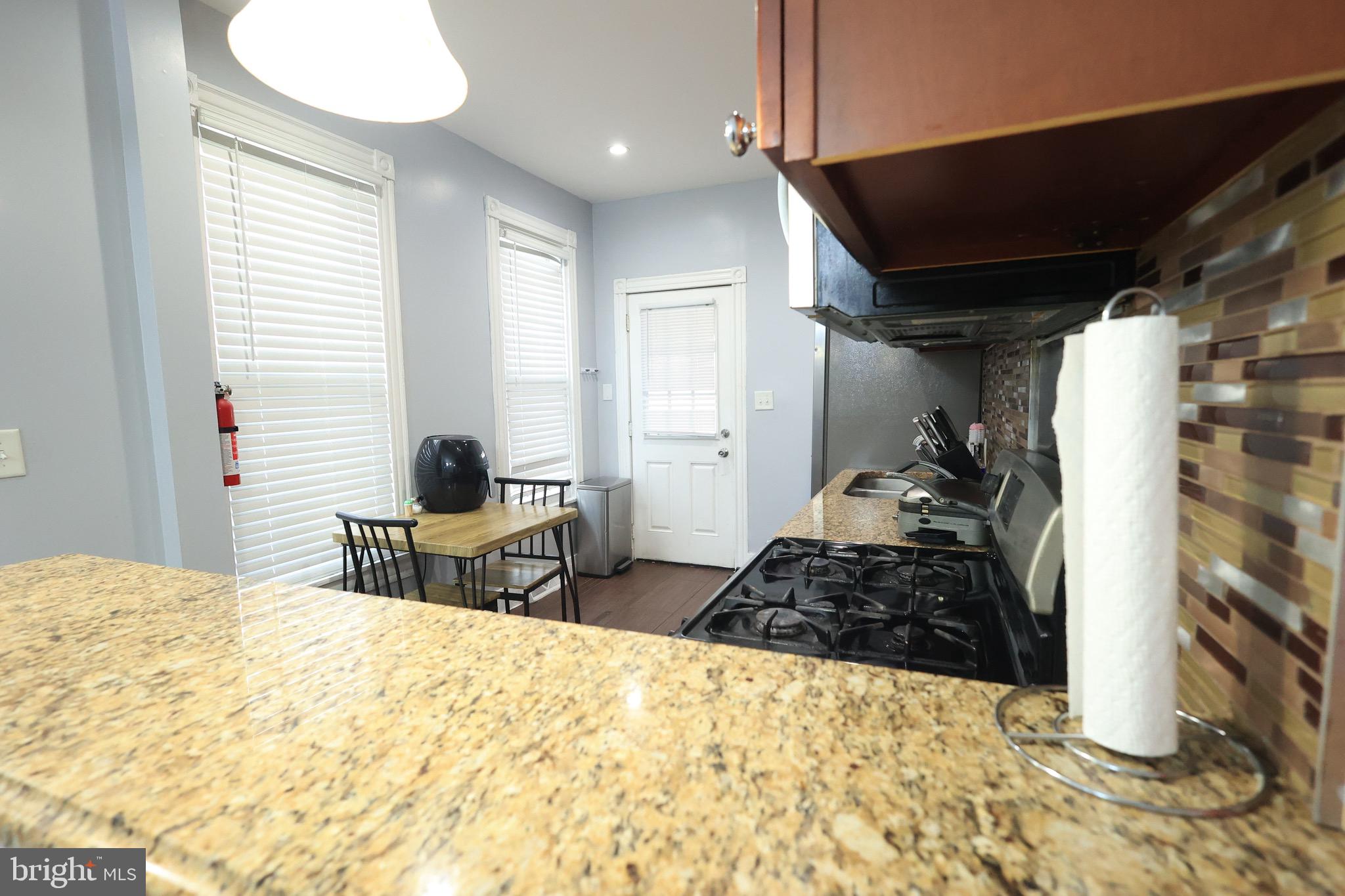 1011 Spring Street Reading, PA 19604 - Photo 9 of 44